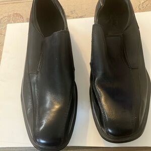 Men’s Kenneth Cole slip ons 11